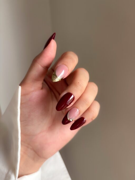 Crimson muse